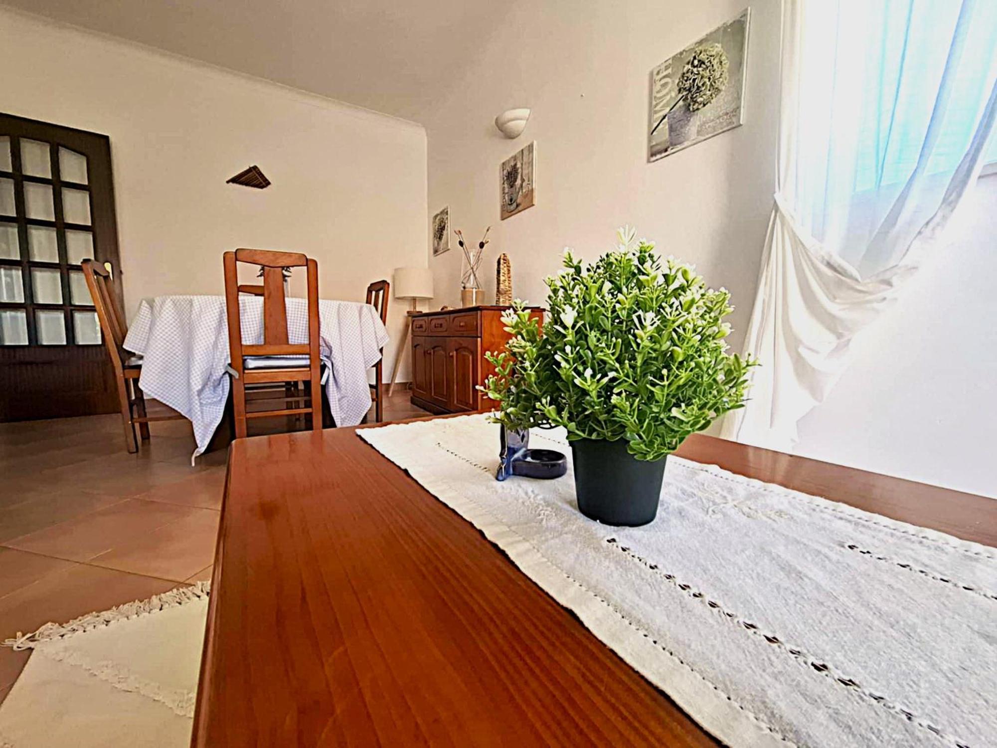 Sun & Surf Flat Arrifana